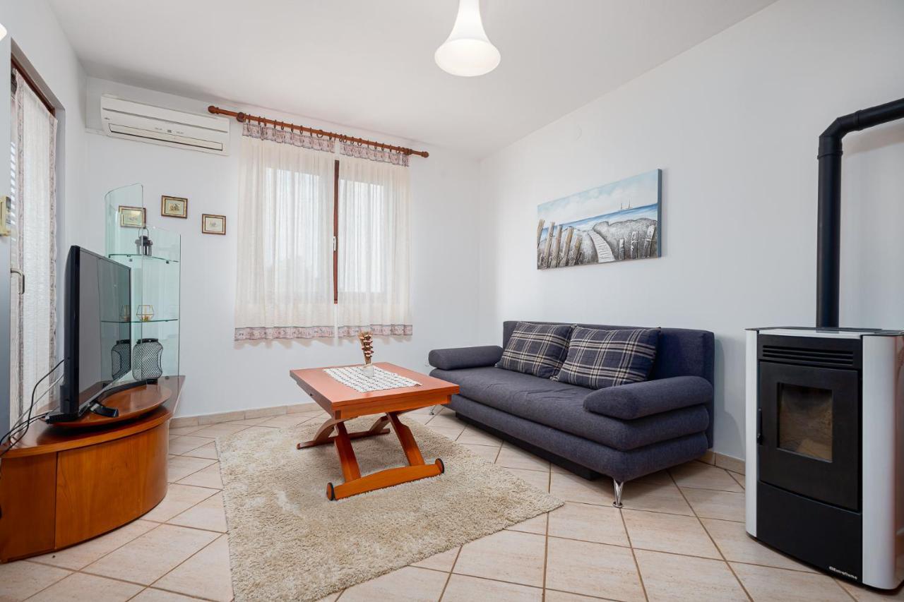 Sea View Apartment - Roberto ポレッチ エクステリア 写真