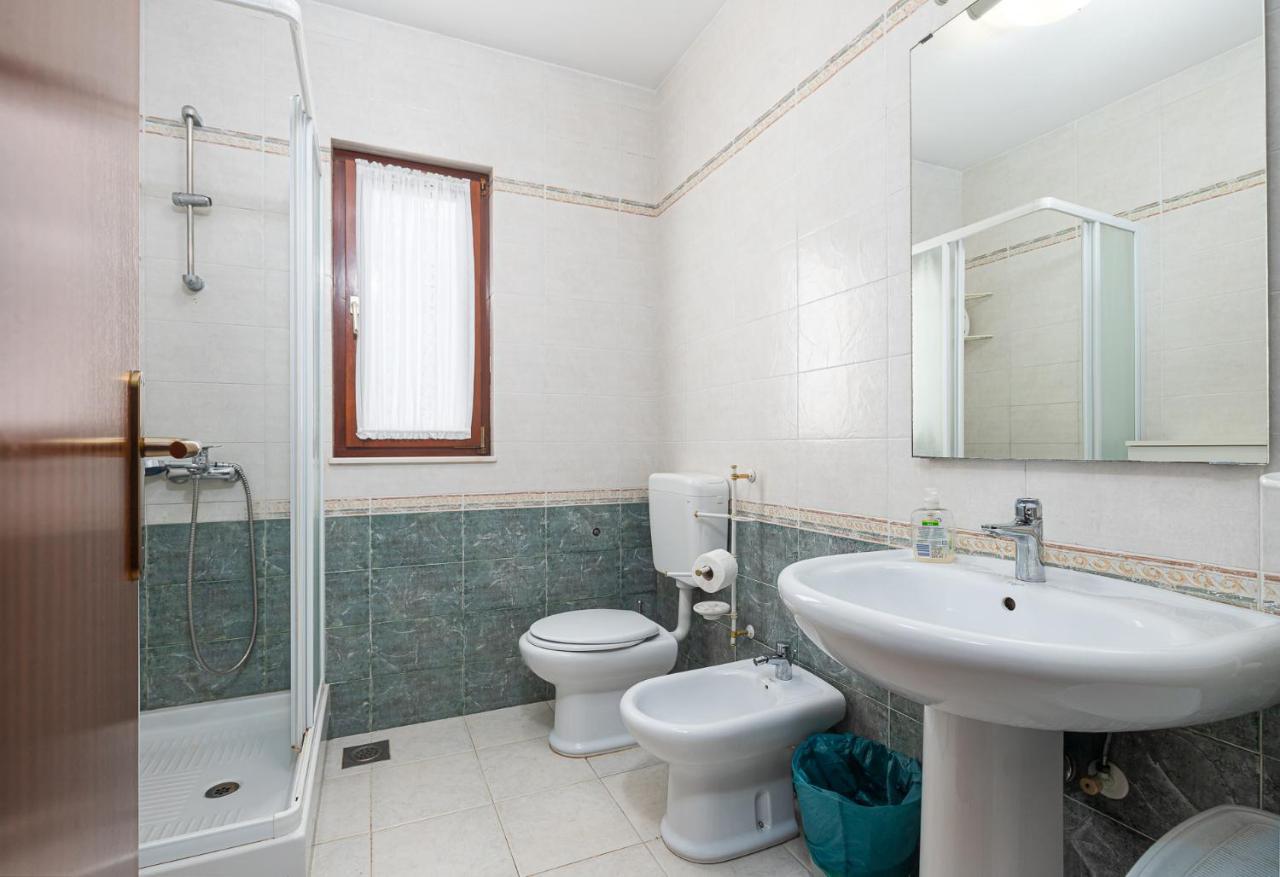 Sea View Apartment - Roberto ポレッチ エクステリア 写真